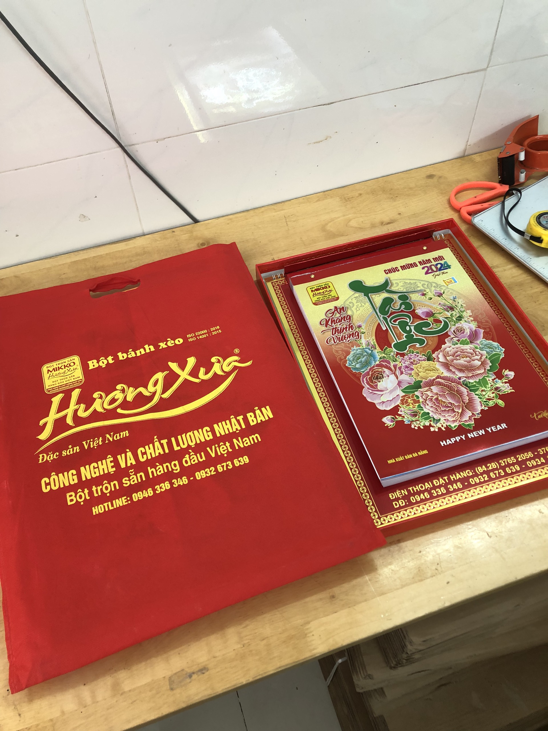 Dong-goi-giay-to-tai-lieu-gui-di-nuoc-ngoai