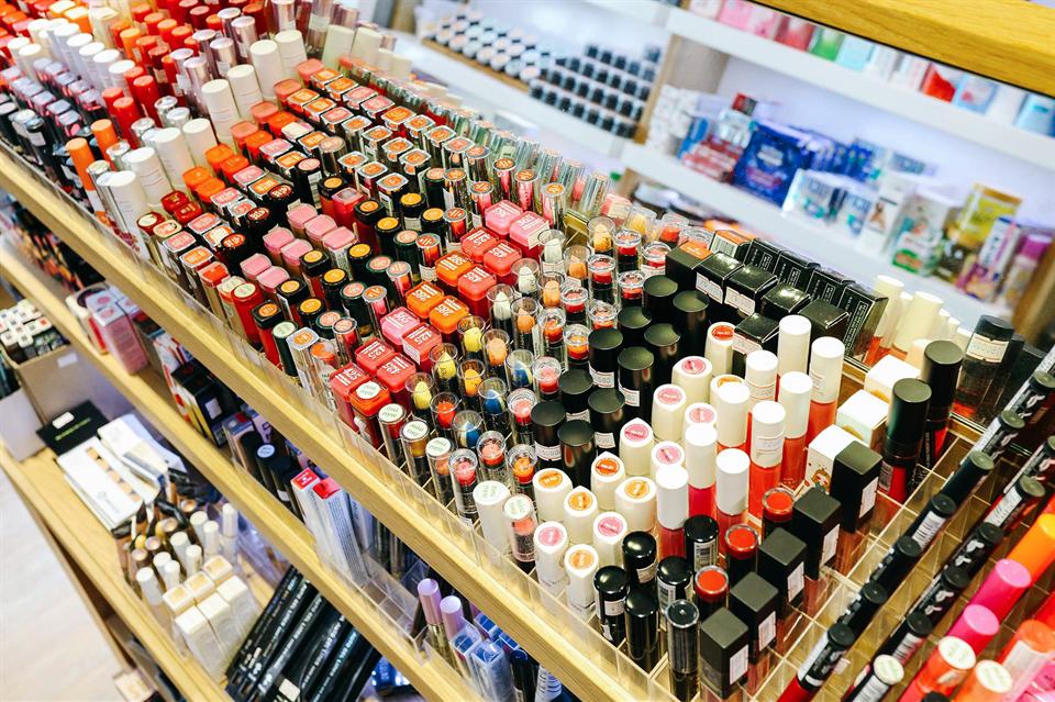 Tại sao cần so sánh chi phí và thời gian mua hàng quốc tế?